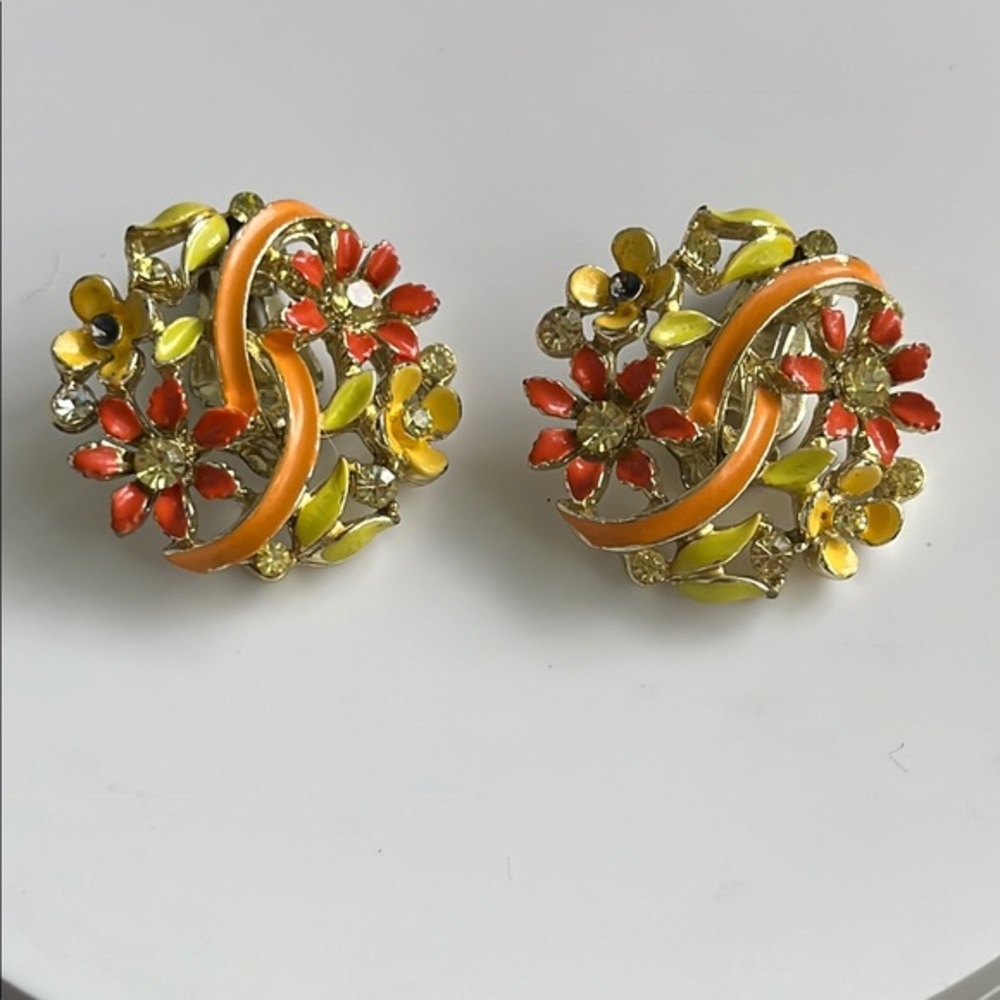 Eisner Vintage Red and Gold Floral Earrings with Clip-On Design